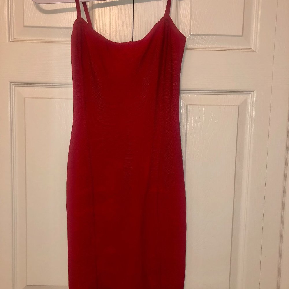 CLASSIC STYLE HERVE LEGER RED DRESS